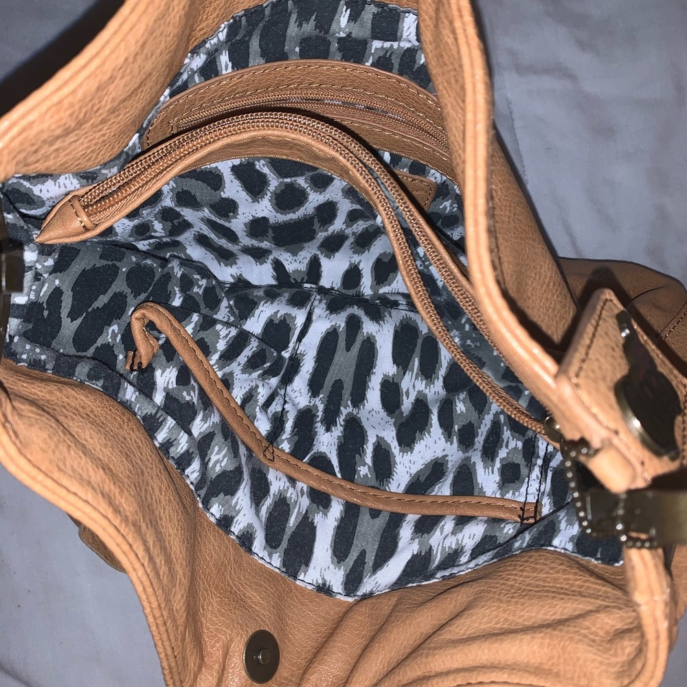 Purse - Picture 3 of 3